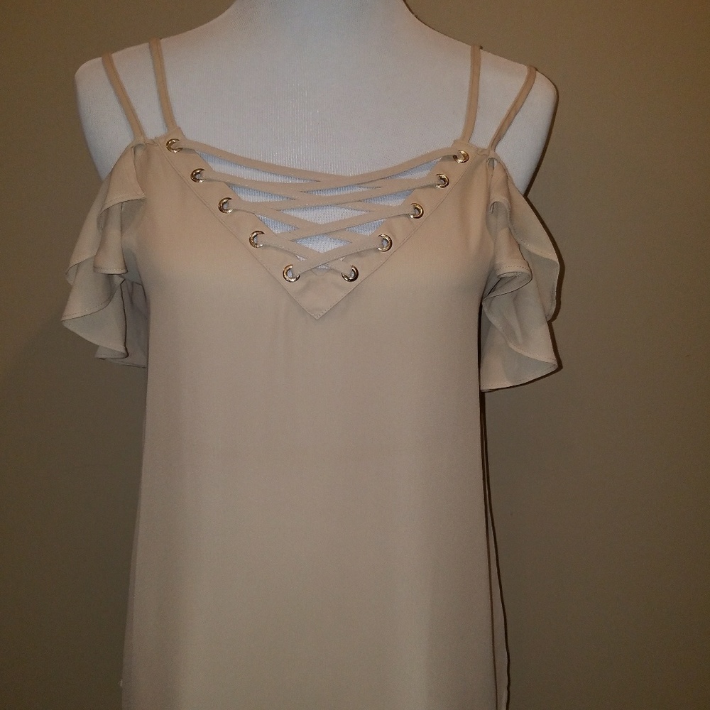 Baby Doll Cold Shoulder Flutter Sleeve Top - Picture 2 of 2